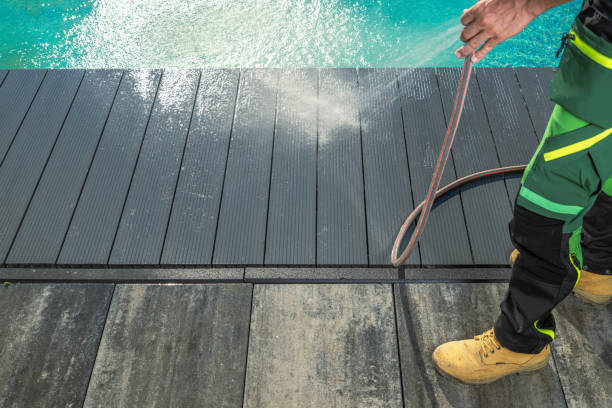 Best Deck Pressure Washing  in Largo, FL